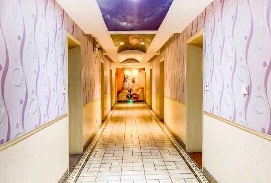 Wei Wei Hotel