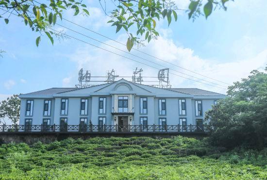 Hotel Huangshan Nagu RV Parent-child Italian Light Luxury Holiday Manor (Tunxi Old Street Branch