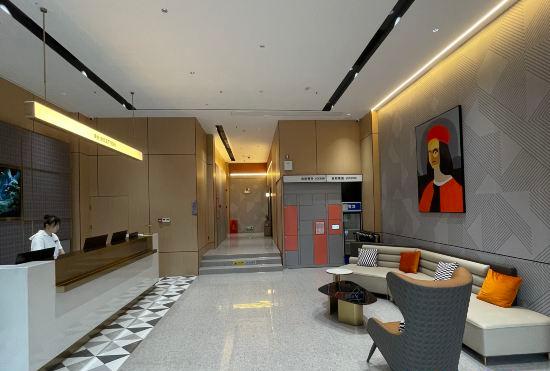 Berman Hotel (Zhuhai Jinwan Huafa Shangdu Branch)