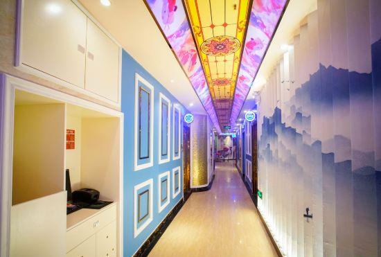 Na'Mei Hotel (Zhuhai Lishan Times Square)