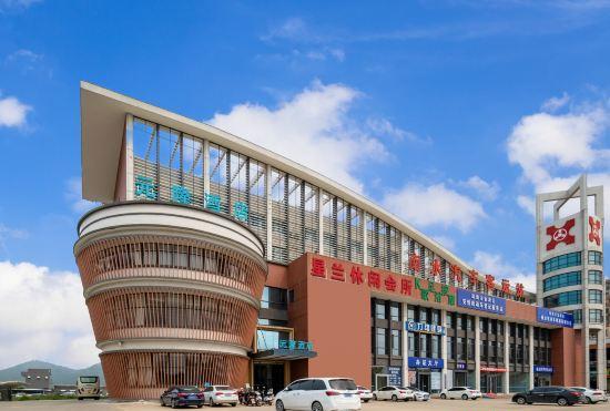 Yuanlong Hotel (Zhuhai Nanshui Bus Station)