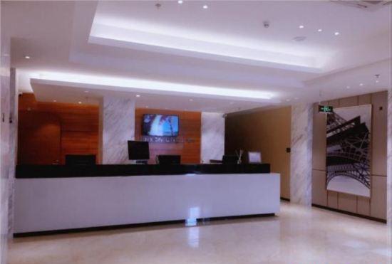 Гостиница Cc Inn (Zhuhai University Town Tangjiawan Square Store)