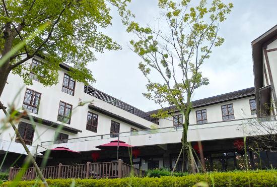 Гостиница 13th Red Army Education Base Hotel