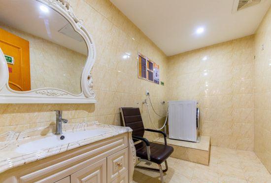 Гостиница Vienna Sanhao Hotel Xining High-Speed Railway Station Jiuying Cordyceps Market