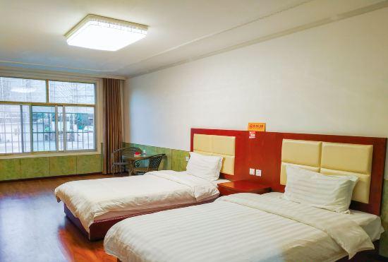 Гостиница OYO Hanzhong Baiweiyuan Hotel