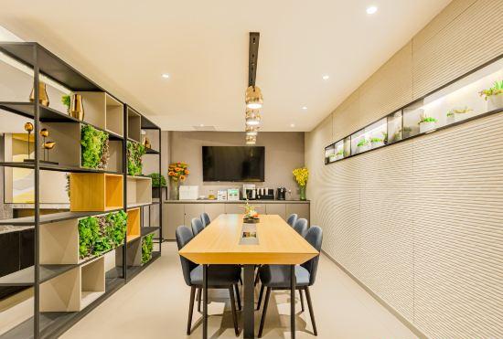 Гостиница Home Inn (Jinan Qilu Software Park Shuntai Plaza)