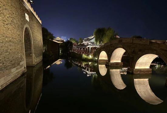 Vienna Hotel (Zhangqiu Ancient City, Baimai Spring)