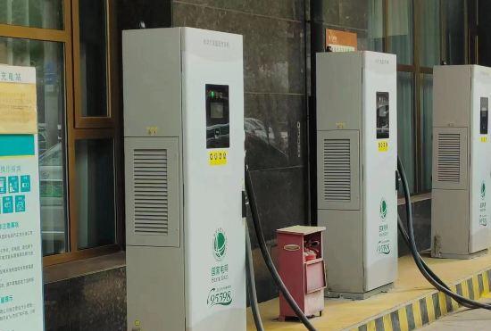 Wanlong Hotel (Baoding High-tech Zone Baobai Shopping Plaza Store)