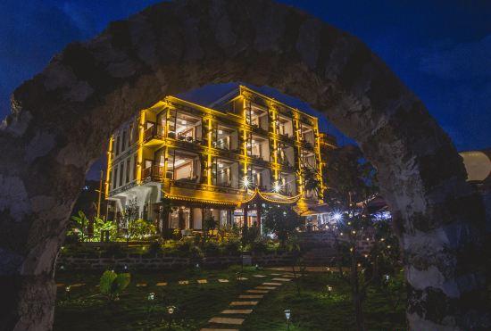 Weizhou Island Haishangju Seaview Hotel