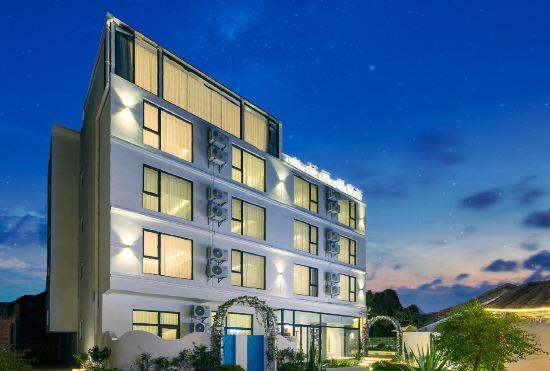 Hotel Huachen·Mantingfang B&B (Beihai Silver Beach Tourist Resort)