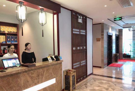 Qianna Hotel (Beihai high speed railway station store)