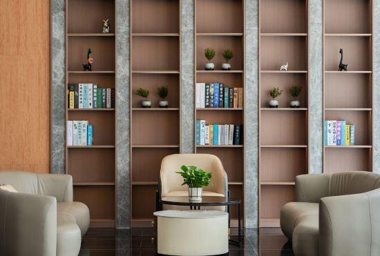 Гостиница BTG Home Inn Wanxin Ruibo Hotel (Beihai Flower Park High-speed Railway Station Branch)