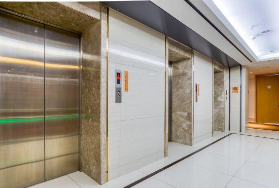 Ji Hotel (Changchun Dongfang Square)