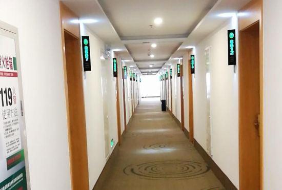 Hotel GreenTree Inn (Chizhou High-speed Railway Station Branch)