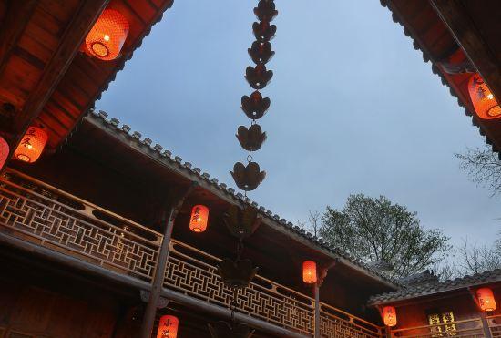 Гостиница Floral Lux Hotel· 12 hour B & B in Chizhou Jiuhua Mountain