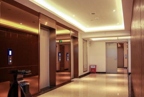 Ju Fei Hotel(Foshan Sanshui Xindongli Square)