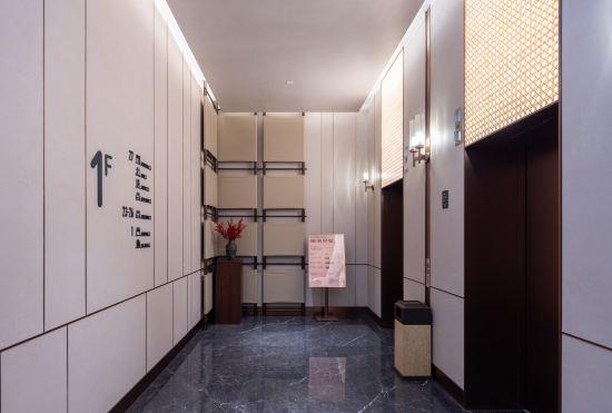 Yaduo Hotel at Nanning Chaoyang Square Subway Station