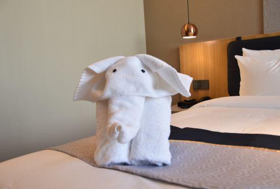 Hotel Homeinn Selected(Pingliang Liuhu Park Greenland Plaza store)