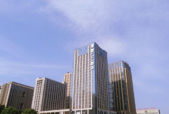 Гостиница Manlu CC Hotel (Sanmenxia South High-speed Railway Station)