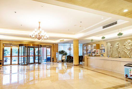 Hotel Wanda Plaza store of high speed railway station in Vienna
