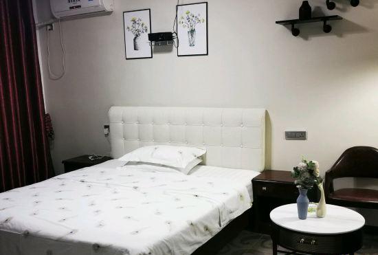 Гостиница Youke Homestay (Hubei University of Economics, Canglong Island, Wuhan)