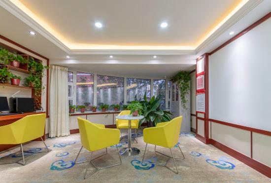 Гостиница Su 8 Hotel (Weifang Lutai Convention and Exhibition Center Gu Dejin Branch)