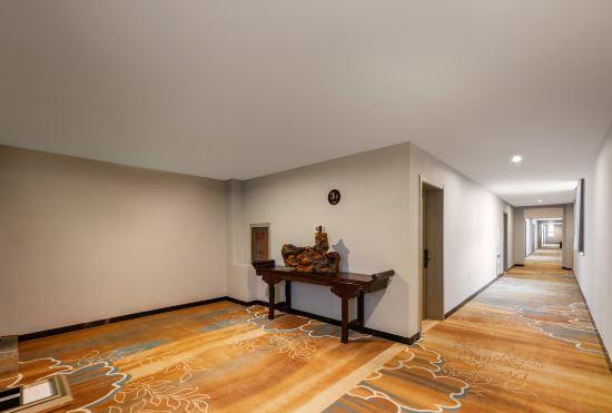 Zibo  jiatai  Lantu  Hotel