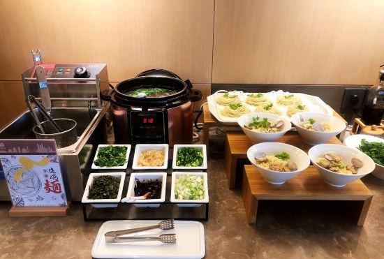 Гостиница Home Inn Neo (Yantai High-speed Railway Station Chaoyang Street)