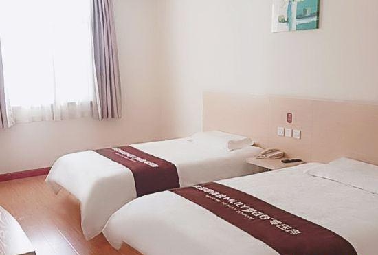 Elan Hotel (Yantai Muping Bus Station)