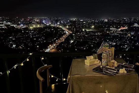 Jiayue Xiju Hotel (Yiwu Suxi Heart)