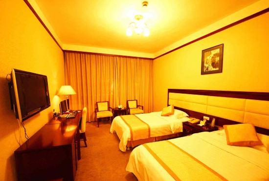 Huaqiao Hotel