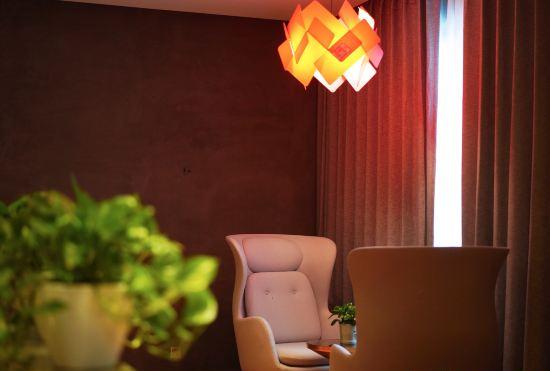 M28 Hotel