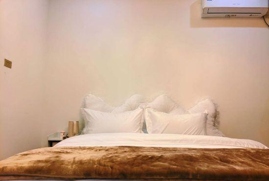 Гостиница Zhaotong Jiuxi Homestay (Wanghai Park Branch)