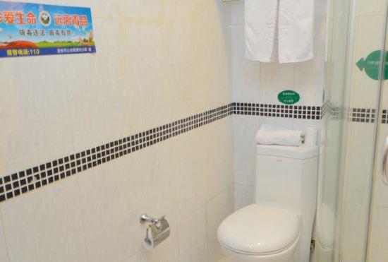 Гостиница GreenTree Inn JiangSu HuaiAn WanDa Plaza JianKangE)Road Business Hotel
