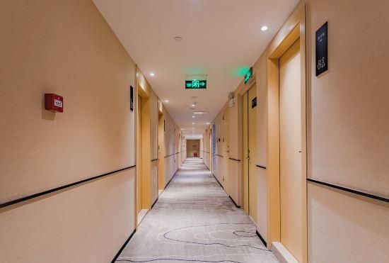 Convenient City Hotel (Wanda Store, Heyuan Jianji Shopping Center)