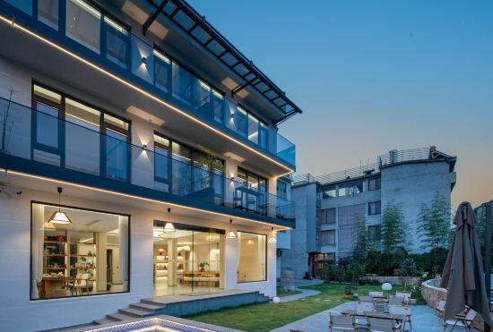 Гостиница Jinyun FengQianduo Homestay (Xiandu Scenic Area Store)