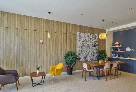 Hanting Youjia Hotel (Wenling Wanchang Middle Road Jiulong)