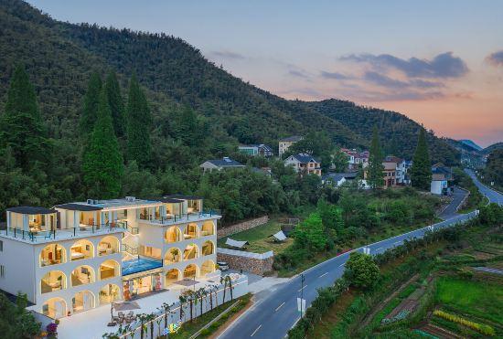 Hotel Romantic B&B (Yunshang Grassland Branch)