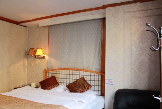 Гостиница Jinyan Hotel