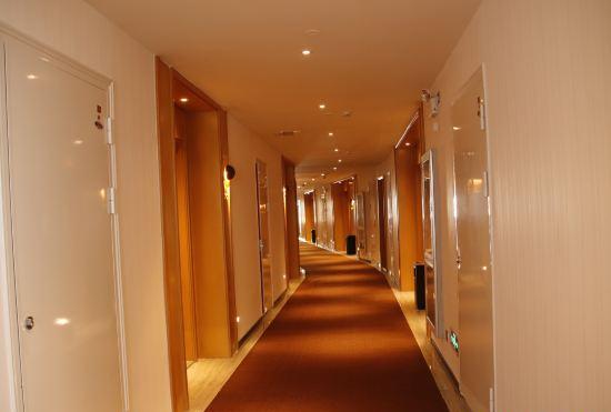 IU Hotel (Zhangye High Speed Railway Station)