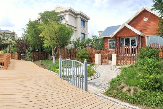 Floral Hotel·Zhangye Lushui Bay Resort Villa (Wetland Park Zhangye West Station Store)