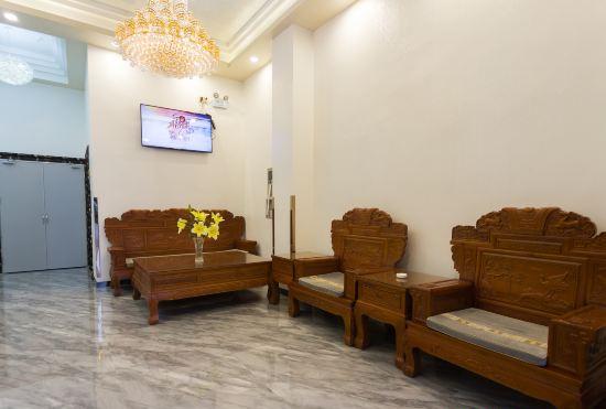 Fangchenggang Langting Hotel (Administration Center Pedestrian Street)