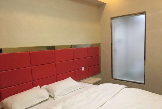 Xinzheng Xiyue Hotel (Shawo Li Subway Station)