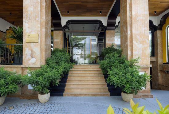 Charming Beauty Hotel