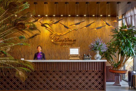 Гостиница Dong Duong Hotel & Suites - Afternoon Tea Inclusive