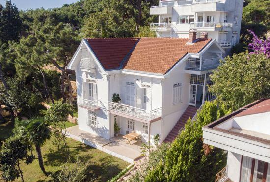 Гостиница Triada Hotel Büyükada