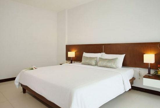 Гостиница Peace Laguna Resort and Spa Krabi