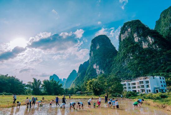 Yuetian Life Hotel (Yangshuo Shili Gallery Yulong River Branch)