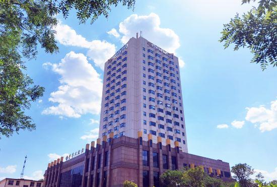 Гостиница Linyi Ronghua Hotel (People's Square Railway Station)