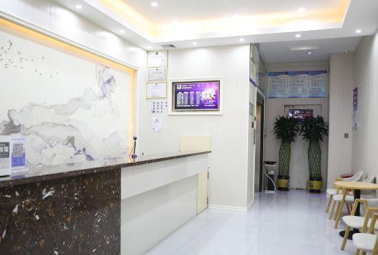 Shangjun Hotel (Hezhou Lingfeng Plaza Branch)